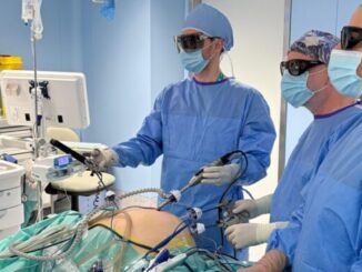 La cirugía laparoscópica 3D aumenta la precisión y disminuye el riesgo y el tiempo quirúrgico en operaciones complejas